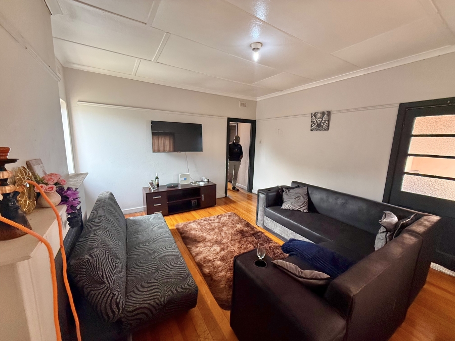 9 Bedroom Property for Sale in Sydenham Eastern Cape